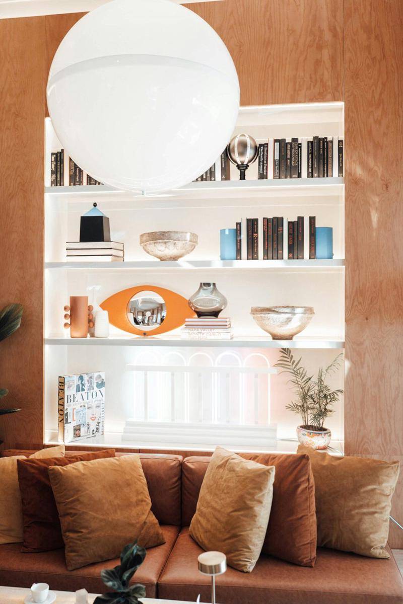 inspirasi built-in bookcase (pexels.com/@furkanfdemir)