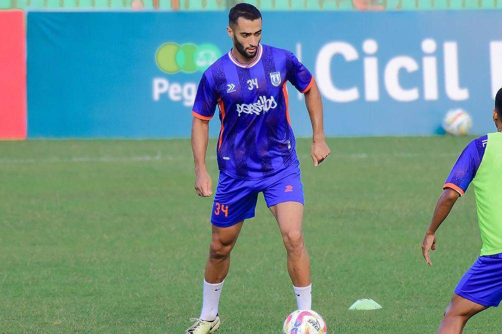 Enzo Celestine (instagram.com/persibo.bojonegoro)