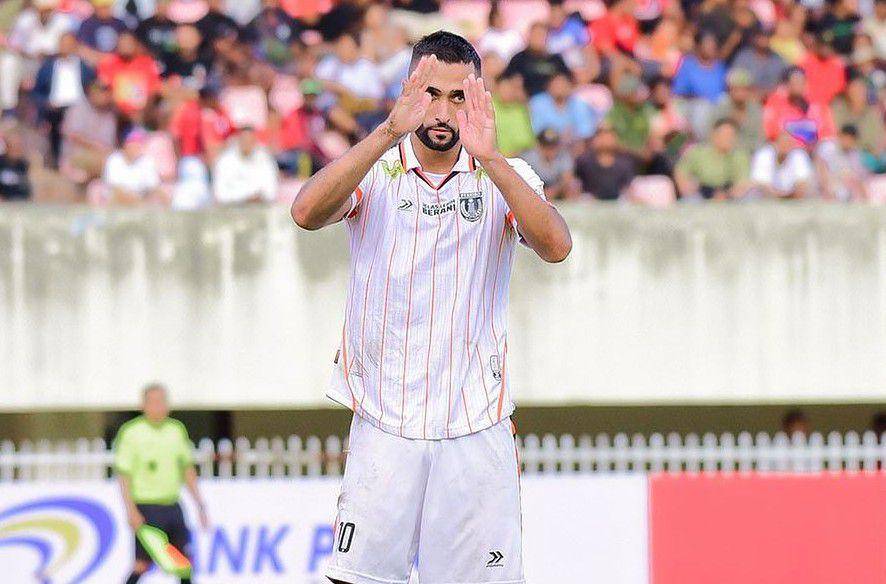 Enzo Celestine (instagram.com/persibo.bojonegoro)