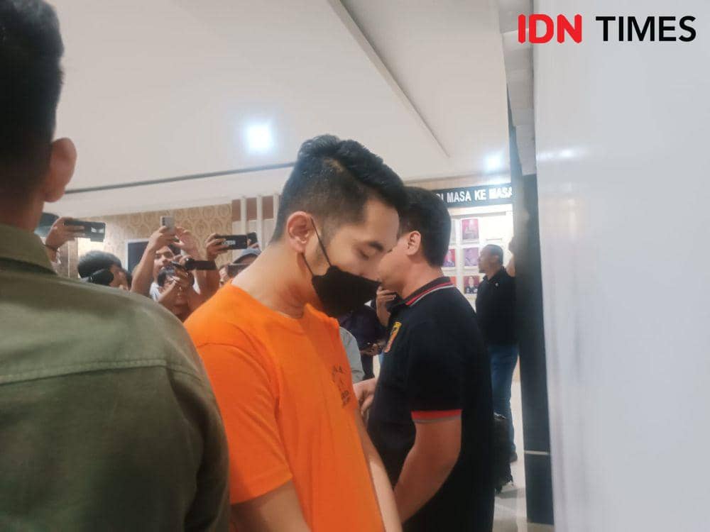 Konfrensi pers penetapan tersangka suami selebgram Anastasia, Aditya Prayogi di Mapolresta Bandar Lampung. (IDN Times/Tama Yudha Wiguna).