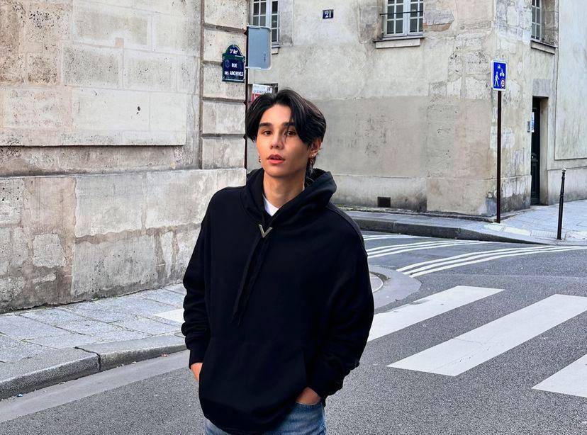 potret Jeff Satur di Paris (instagram.com/jeffsatur)