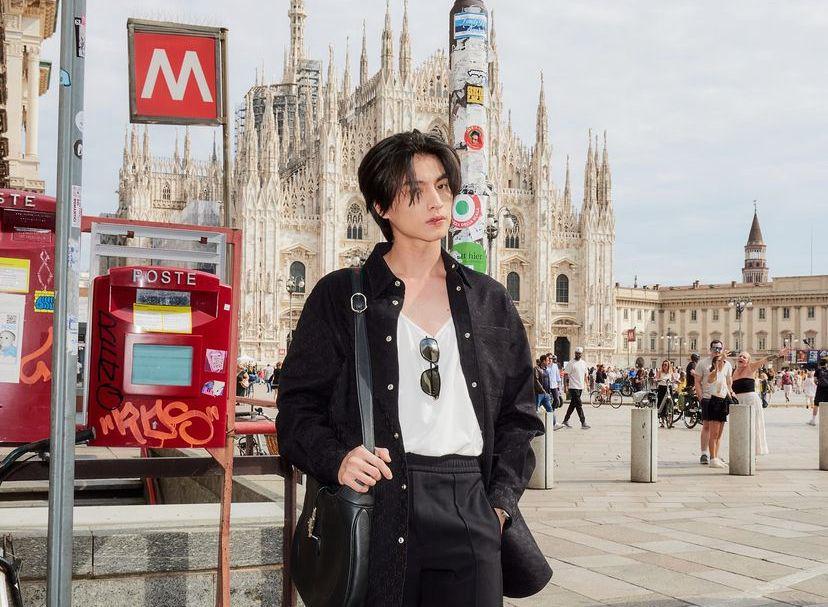 7 Potret Liburan Gulf Kanawut di Italia, Happy di Lake Como dan Milan