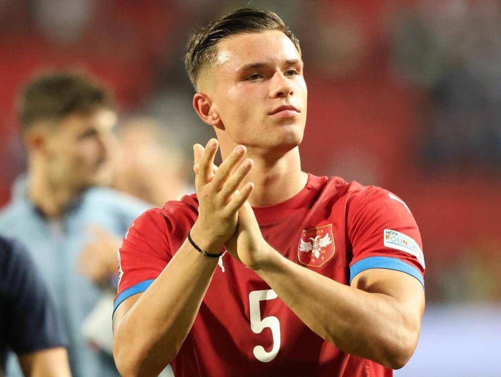 Jan-Carlo Simic saat memperkuat Timnas Serbia. (instagram.com/jancarlo.simic)