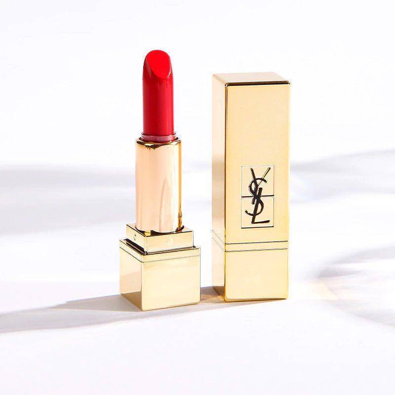 YSL Rouge Pur Couture Lipstick (dok. Yves Saint Laurent)