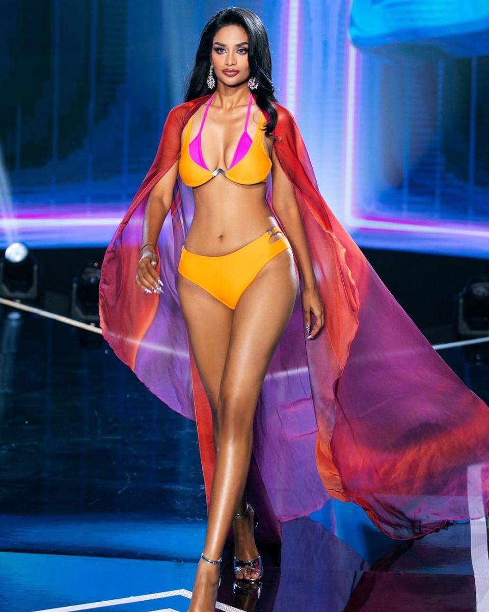 Potret Finalis di Preliminary SwimPotret Finalis di Preliminary Swimsuit Miss Cosmo 2024 (NAG KiengCan & KiengCan Team for Instagram.com/misscosmointernational)suit Miss Cosmo 2024 (Instagram.com/misscosmointernational)