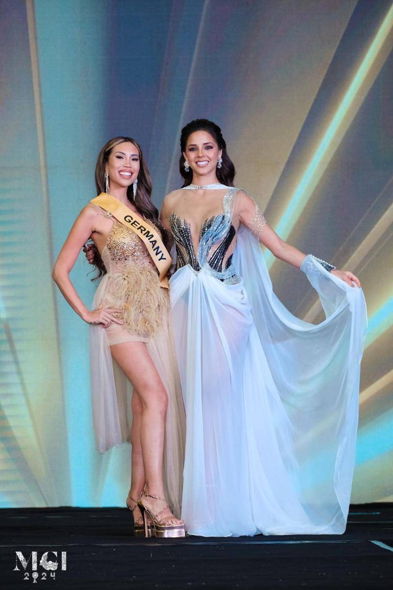 Potret Wakil Eropa Saat Sashing Ceremony Miss Grand International 2024 (Facebook.com/Miss Grand International)