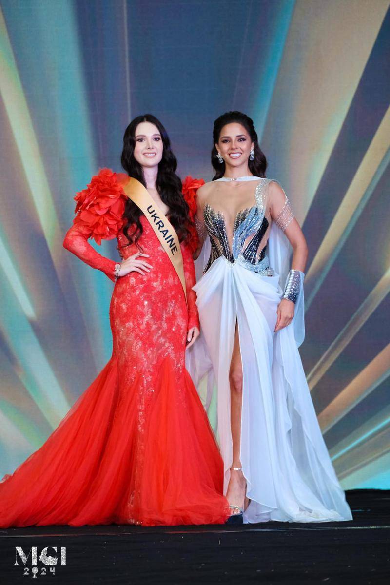Potret Wakil Eropa Saat Sashing Ceremony Miss Grand International 2024 (Facebook.com/Miss Grand International)