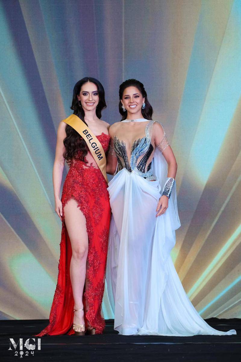 Potret Wakil Eropa Saat Sashing Ceremony Miss Grand International 2024 (Facebook.com/Miss Grand International)