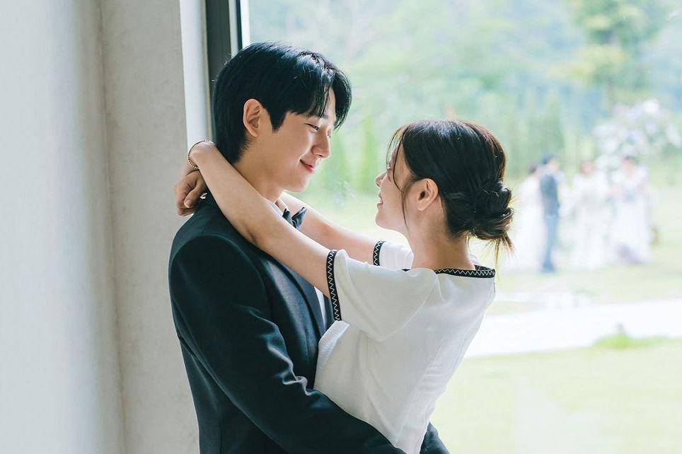 still cut drakor Love Next Door (instagram.com/tvn_drama)