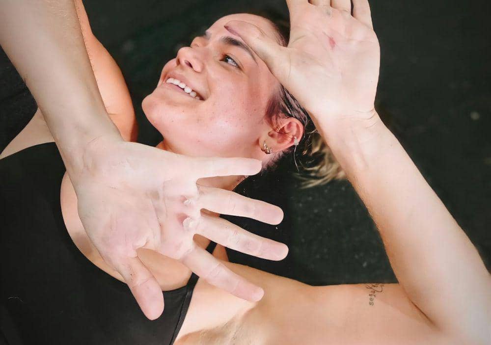 ilustrasi tangan yang kapalan (pexels.com/Juan Domiciano)