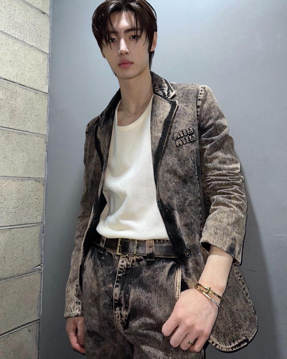 Sunghoon (instagram.com/enhypen)