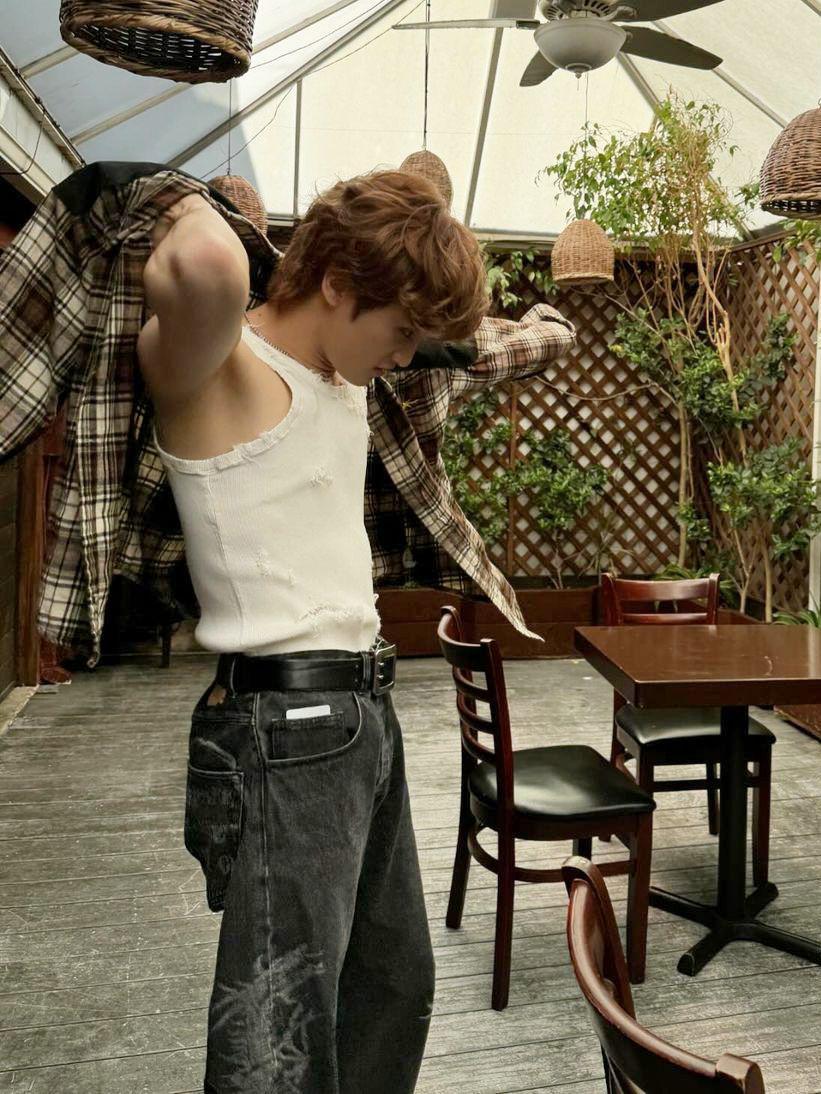 potret Mark NCT (instagram.com/onyourm__ark)