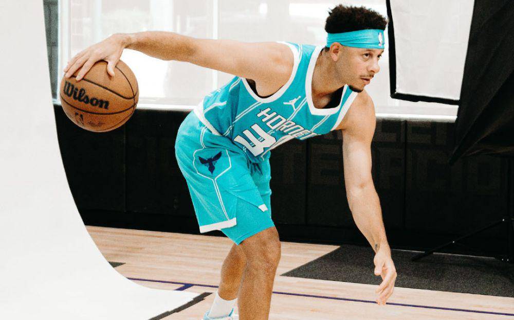 Seth Curry (instagram.com/hornets)