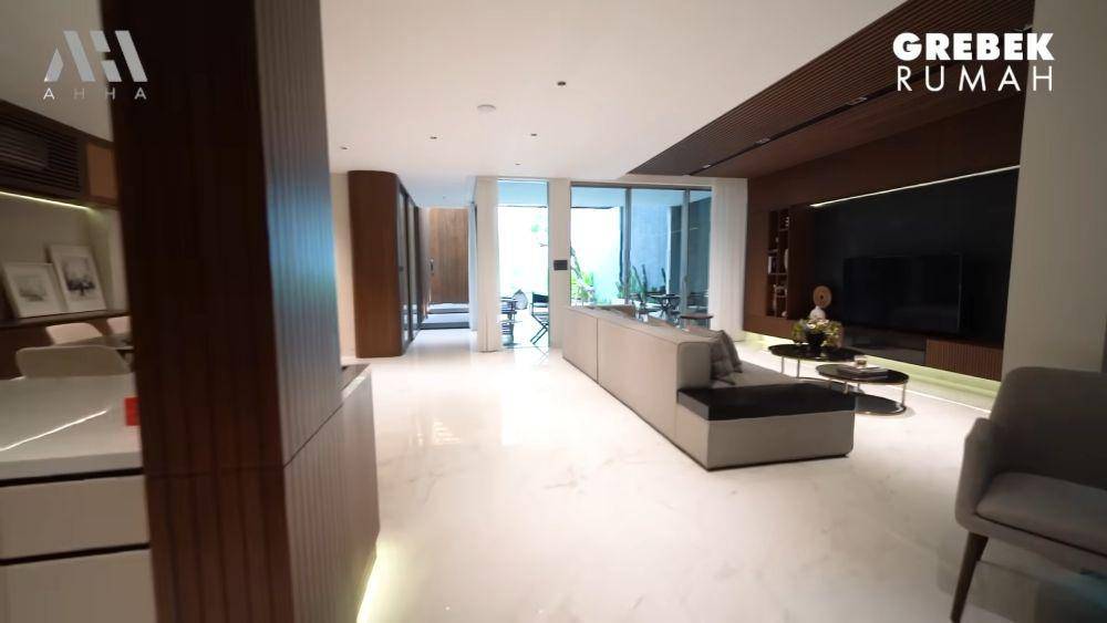 desain rumah Mona Ratuliu dan Indra Brasco (youtube.com/AH)
