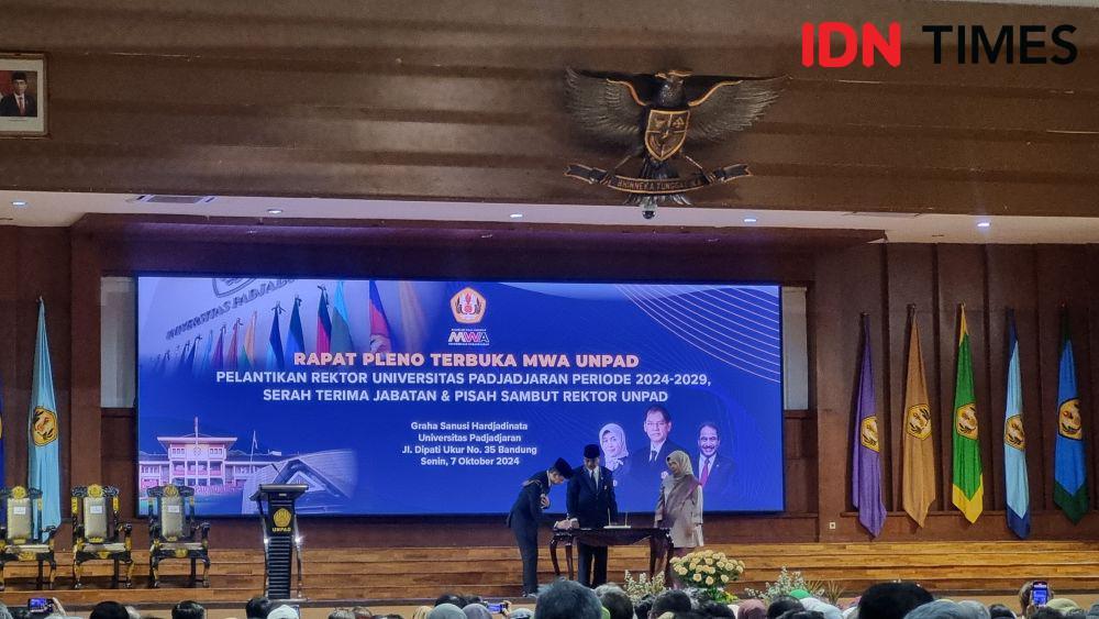 Arief S Kartasasmita Resmi Jabat Rektor Unpad 2024-2029