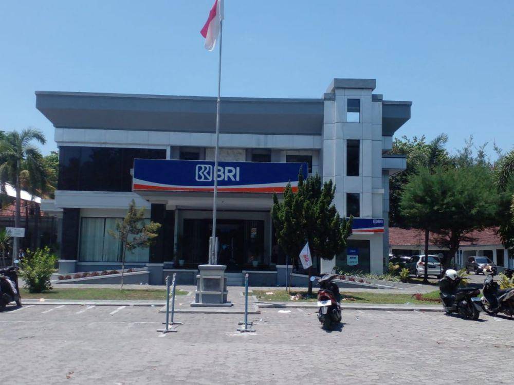 Kantor BRI Cabang Selong (IDN Times/Ruhaili)