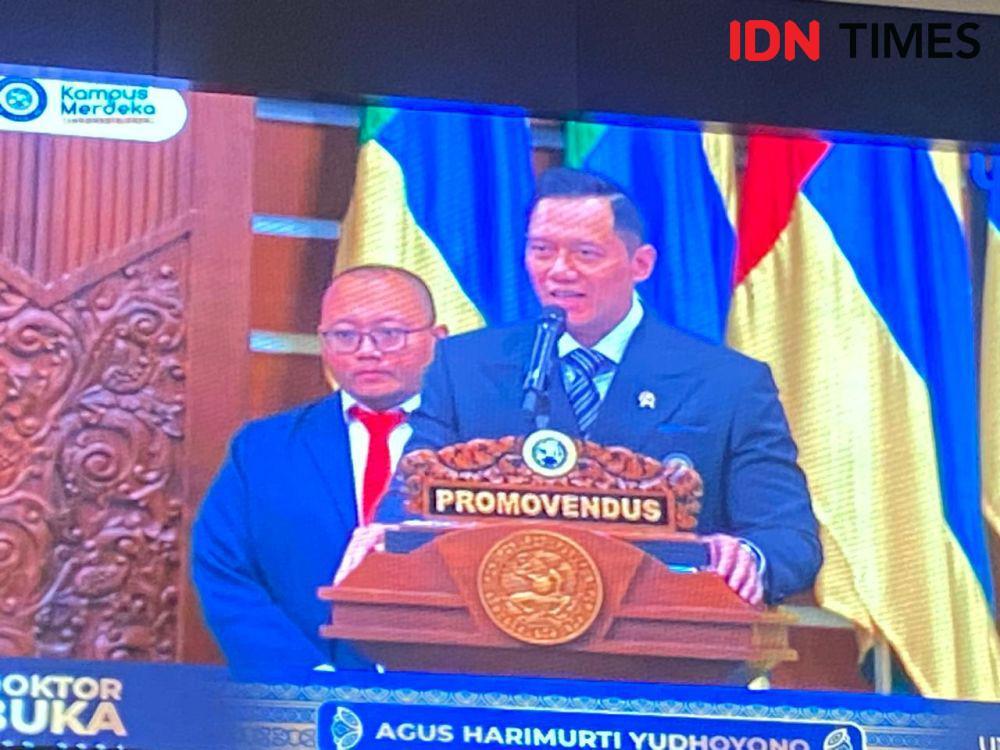 Paparkan Indonesia Emas 2045 di Ujian Doktoral, AHY Lulus Cumlaude