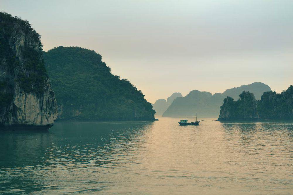 Ha Long Bay di Vitenam (unsplash.com/Fré Sonneveld)