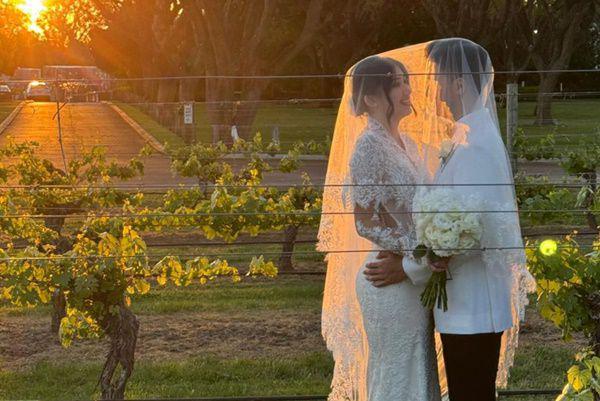 7 Potret Pernikahan Josephine Firmstone di Australia