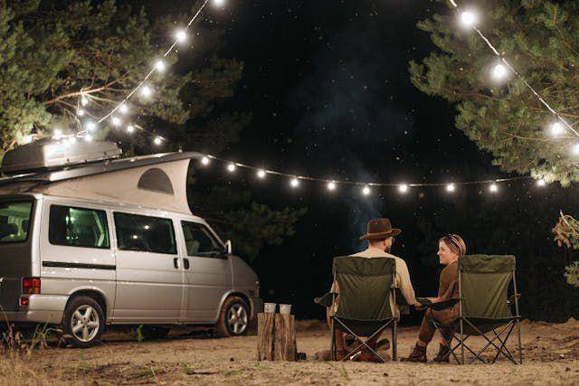 ilustrasi camping (pexels.com/Pavel Danilyuk)
