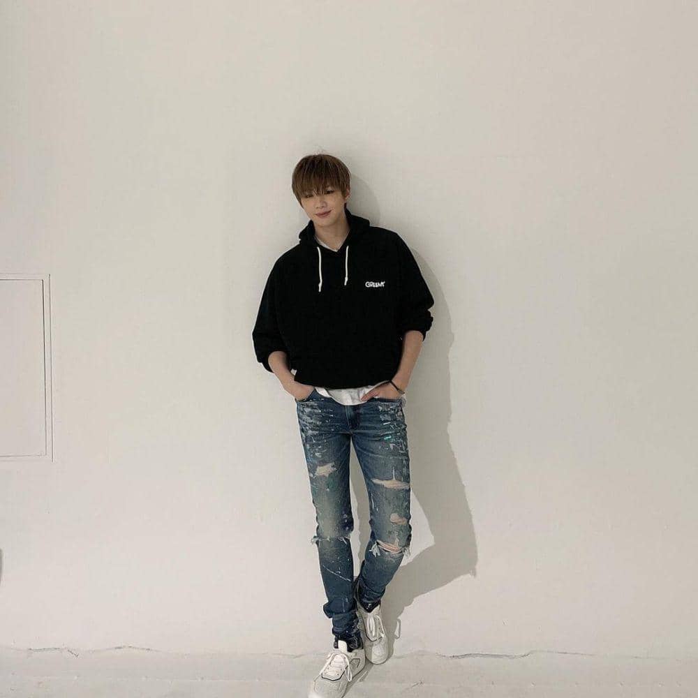 outfit kasual ala Kang Daniel (instagram.com/daniel.k.here)