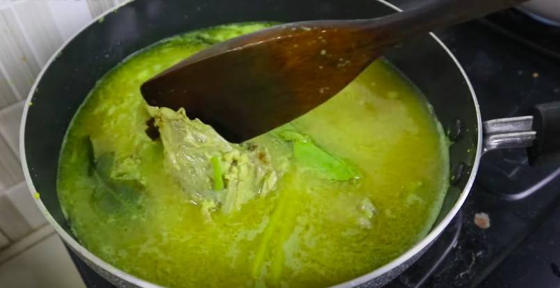 ilustrasi memasak daging ayam (YouTube.com/Ika Mardatillah)