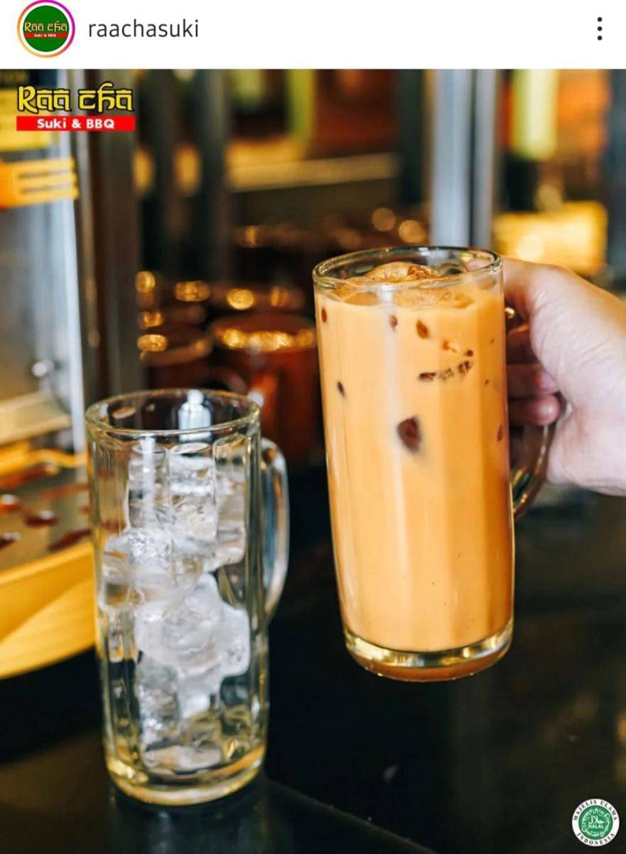 Potret thai tea Raa Cha (instagram.com/raachasuki)