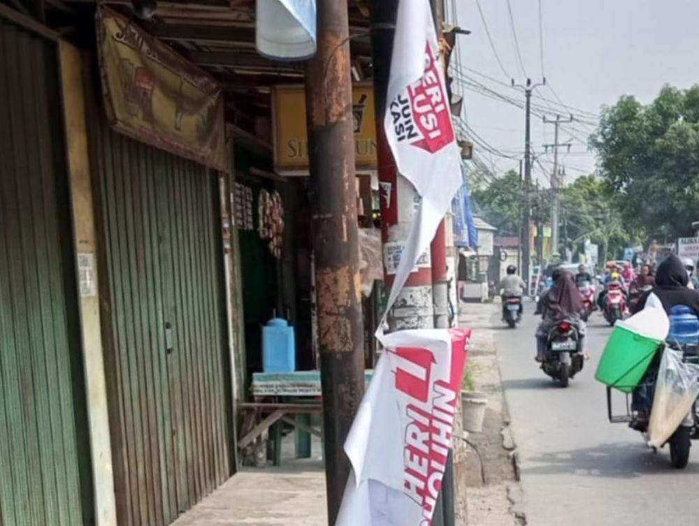 APK Paslon Wali Kota Bekasi diduga dirusak. (Istimewa)