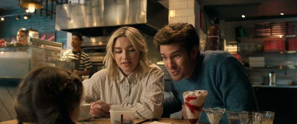 Florence Pugh dan Andrew Garfield (dok. A24/We Live in Time)