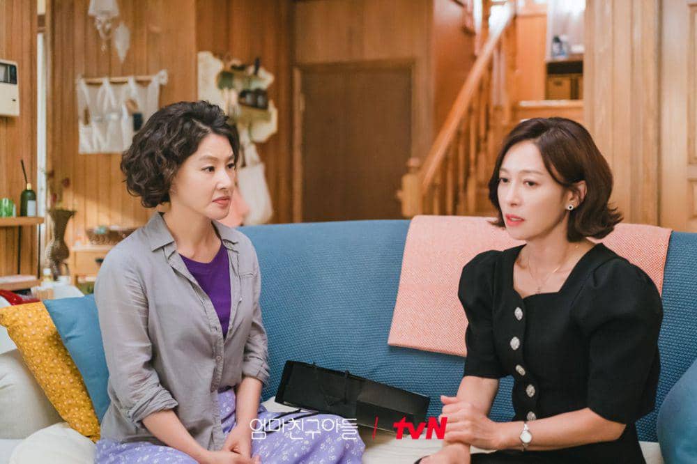 9 Fakta Persahabatan Mi Suk-Hye Suk Terungkap di Ending Love Next Door