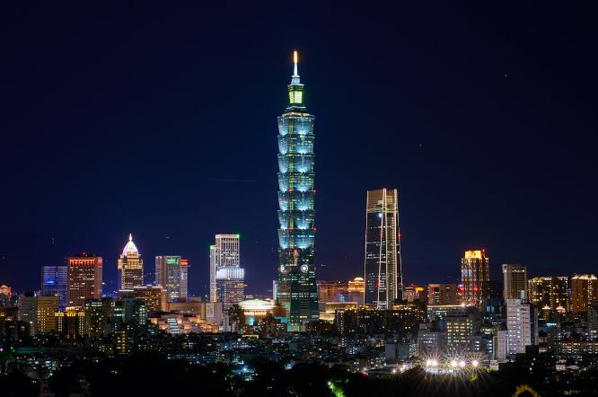 Taipe 101, Taiwan (pexels.com/timovolz)