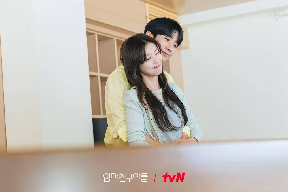 Jung Hae In dan Jung So Min di Love Next Door (dok. tvN/Love Next Door)