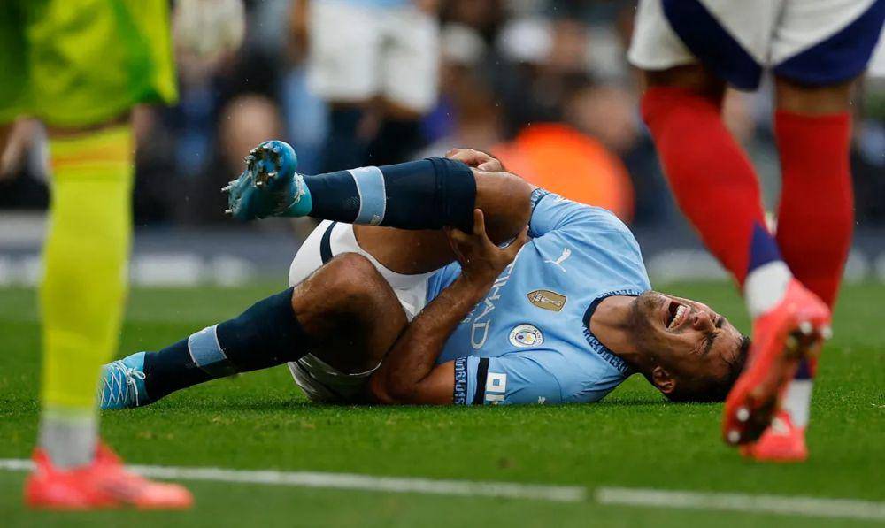 Rodri menderita cedera (premierleague.com)