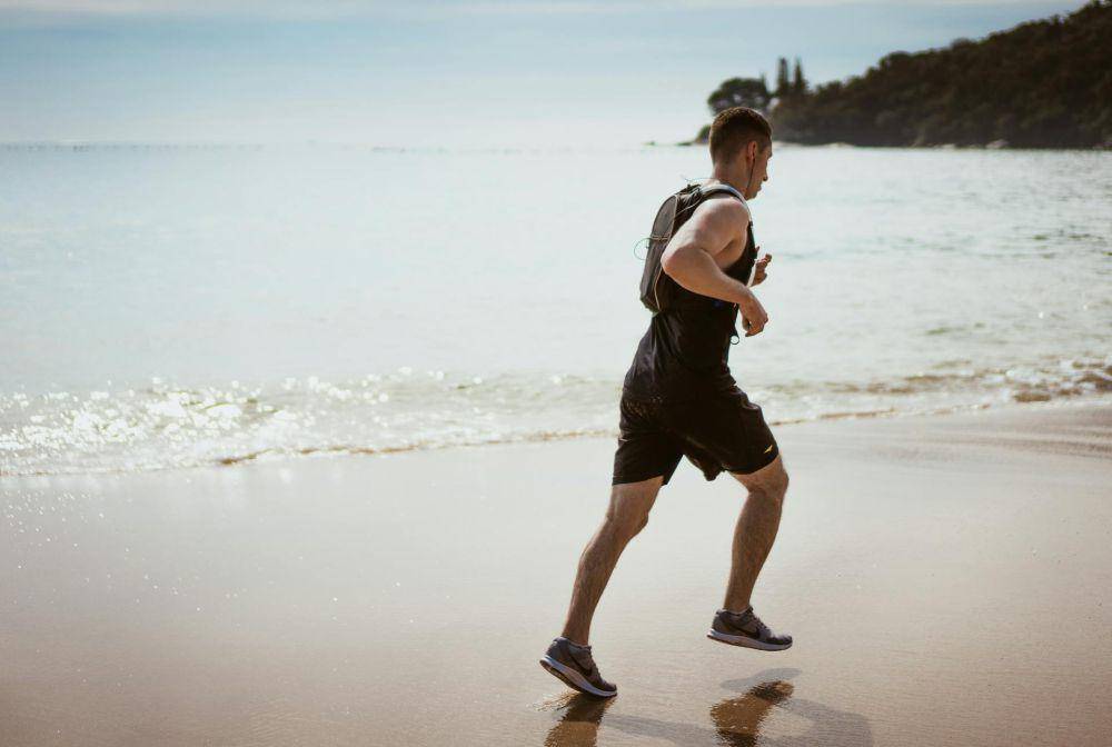 ilustrasi jogging (pexels.com/Leandro Boogalu)