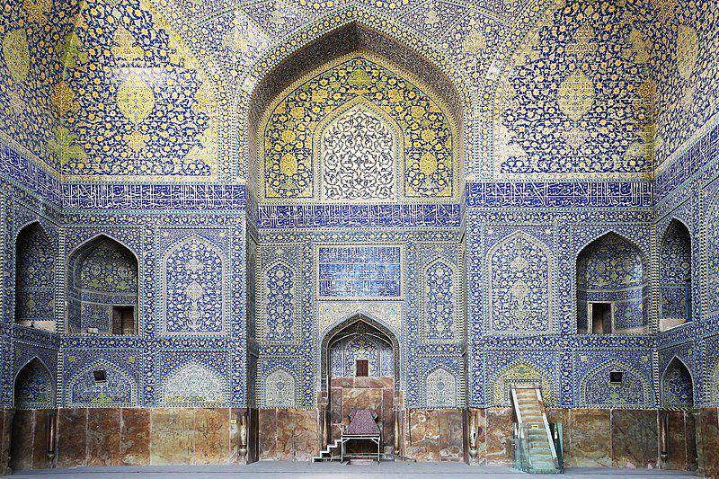 Ilustrasi detail hiasan dinding Masjid Shah Isfahan (commons.m.wikimedia.org/Bernard Gagnon)