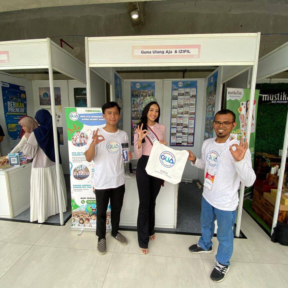 Kunjungan ke Booth Komunitas GUA, Minggu (6/10/2024).