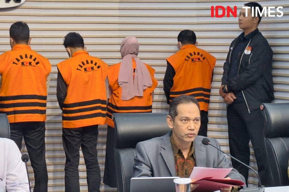 Korupsi di Kalsel Merujuk Satu Nama, Ada Kardus Uang Bermuka Gubernur