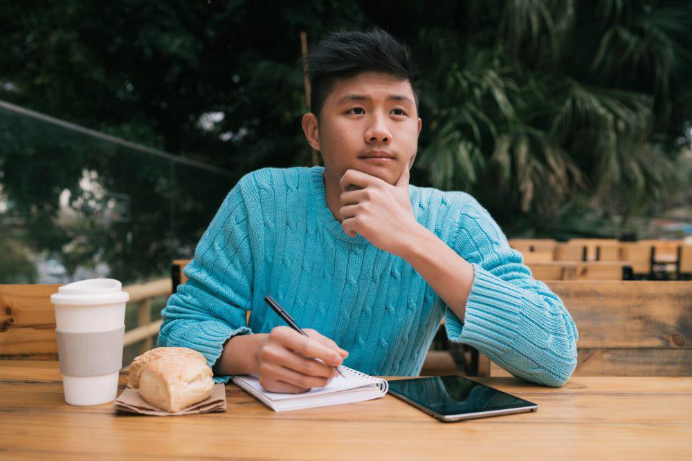 5 Alasan Penulis Wajib Menulis di Berbagai Platform