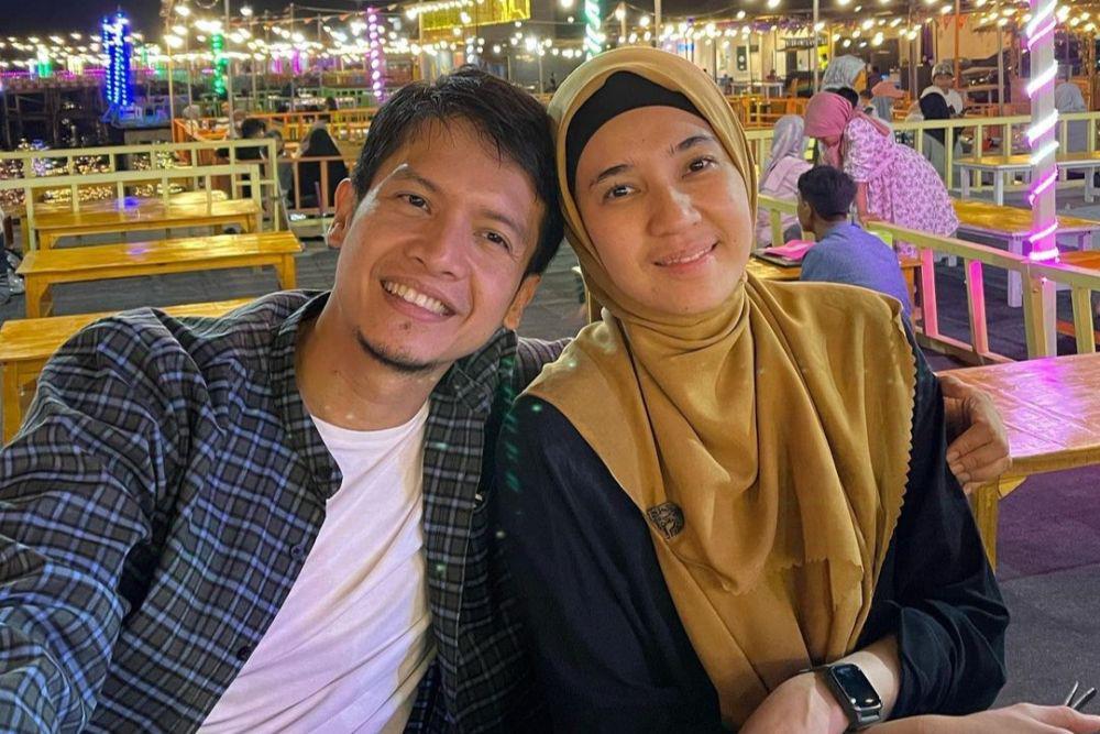 Perjalanan Cinta Dimas Seto dan Dhini Aminarti, Romantis Terus