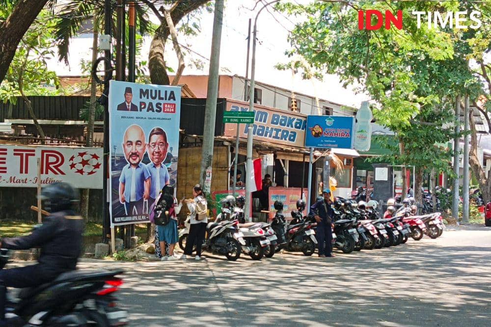 Ilustrasi baliho paslon di Bali (IDN Times/Ayu Afria)