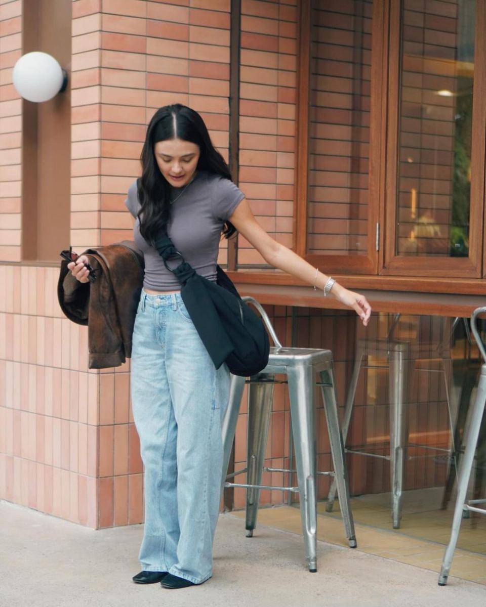 OOTD jeans ala selebritas, simpel dan modis! (instagram.com/amandarawles)