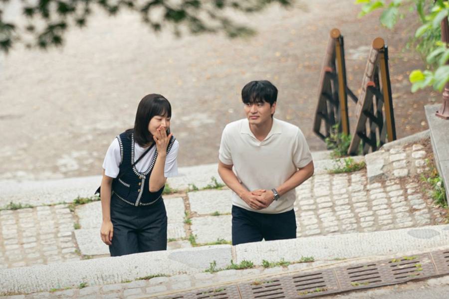 Shin Hae Sun dan Lee Jin Wook di Dear Hyeri (x.com/Channel_ENA)