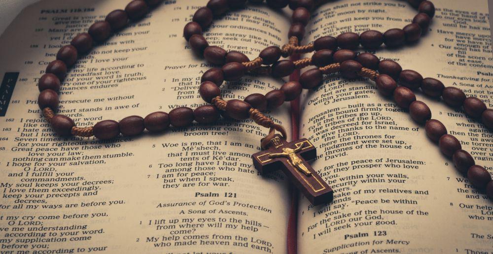 Panduan Lengkap Doa Rosario Hari Rabu, Peristiwa Mulia