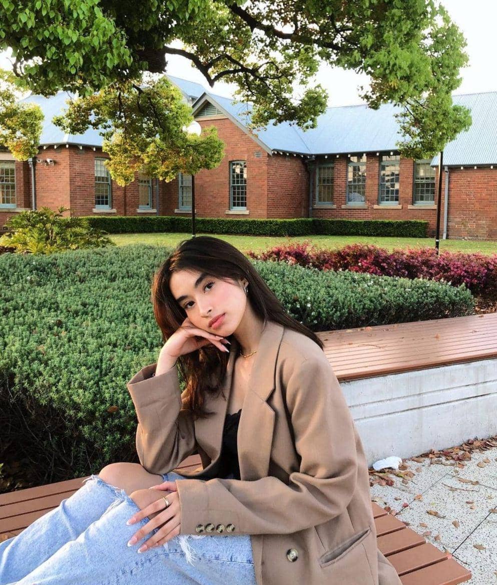 Nadia Raysa (instagram.com/nadiaraysa)