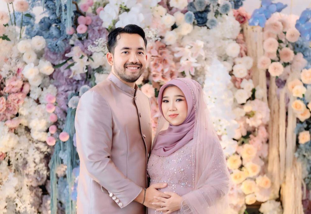 7 Dekorasi Pengajian 4 Bulan Kehamilan Kiky Saputri, Coraknya Manis!