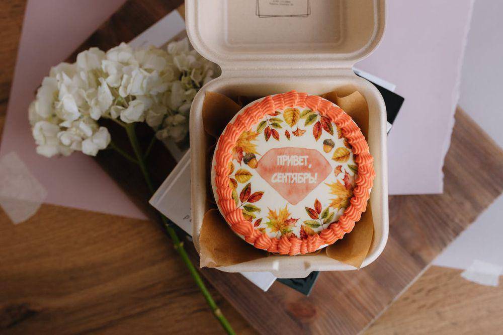ilustrasi bento cake (pexels.com/ALINA MATVEYCHEVA)
