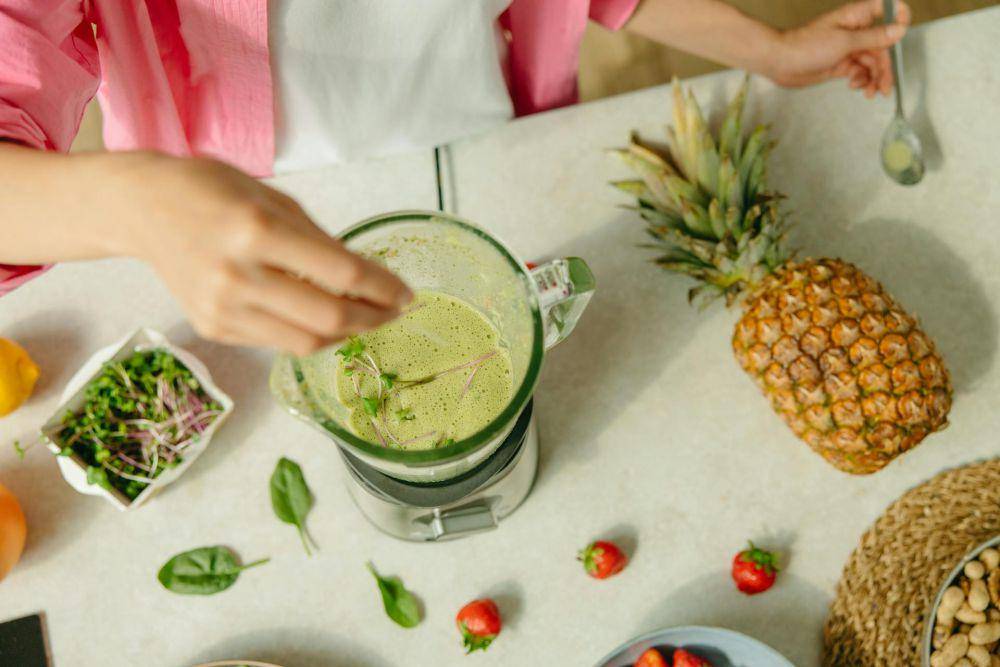ilustrasi menggunakan blender (pexels.com/Yaroslav Shuraev)