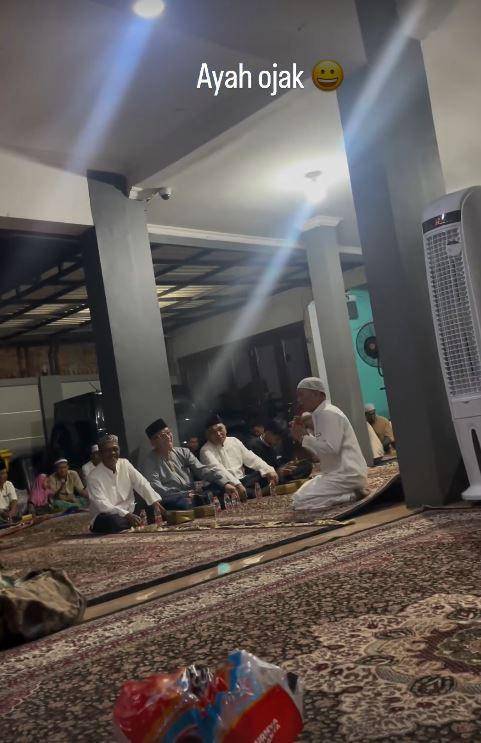 tahlilan 40 hari keponakan Ayu Ting Ting (Instagram.com/mom_ayting92_)