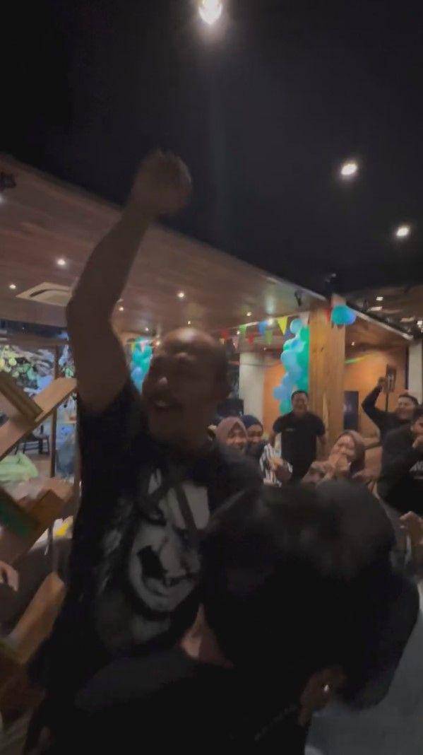 potret Baim Wong tumpengan film Lembayung 1,5 juta penonton (instagram.com/baimwong)