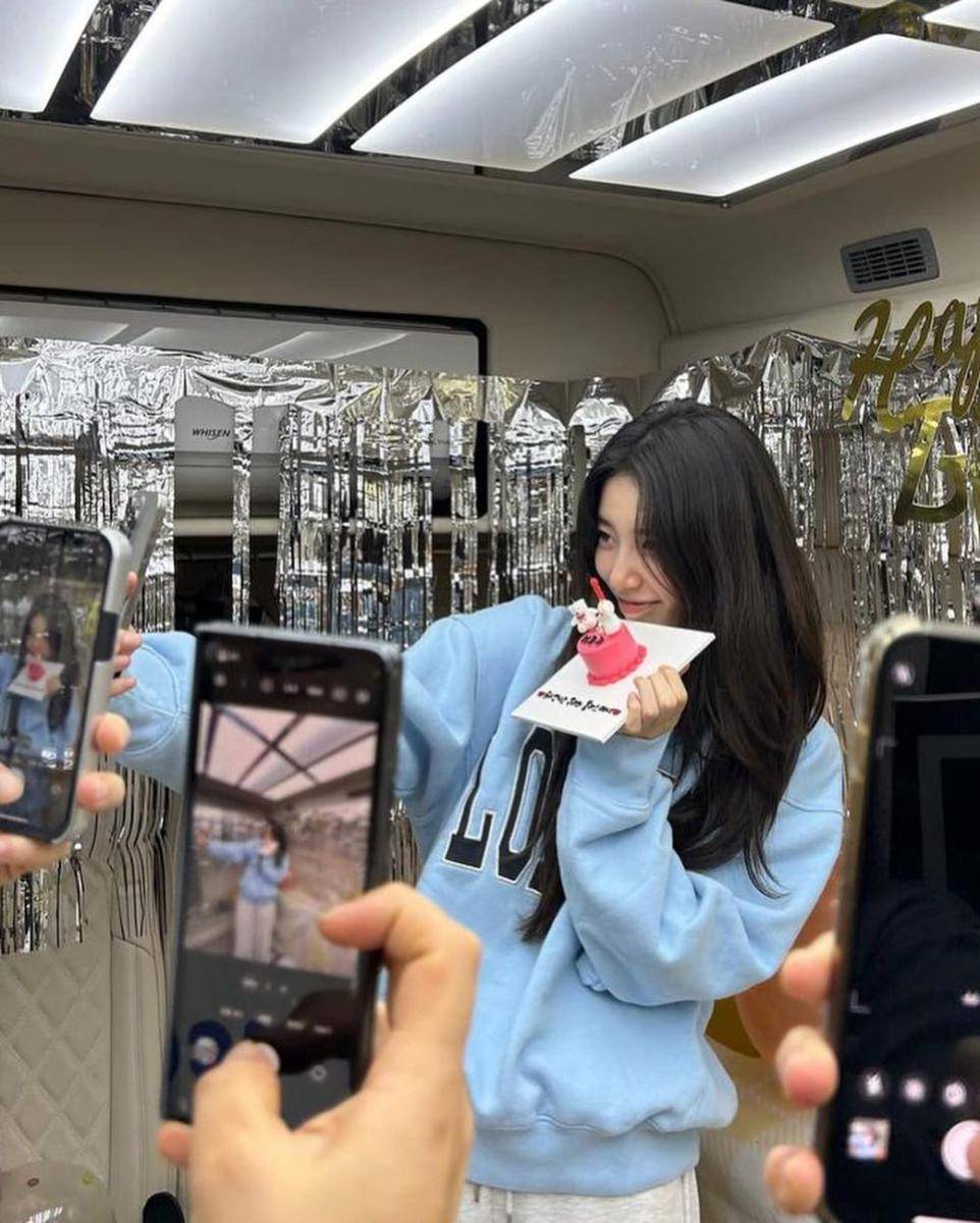momen ulang tahun Suzy ke-30 tahun (instagram.com/skuukzky)